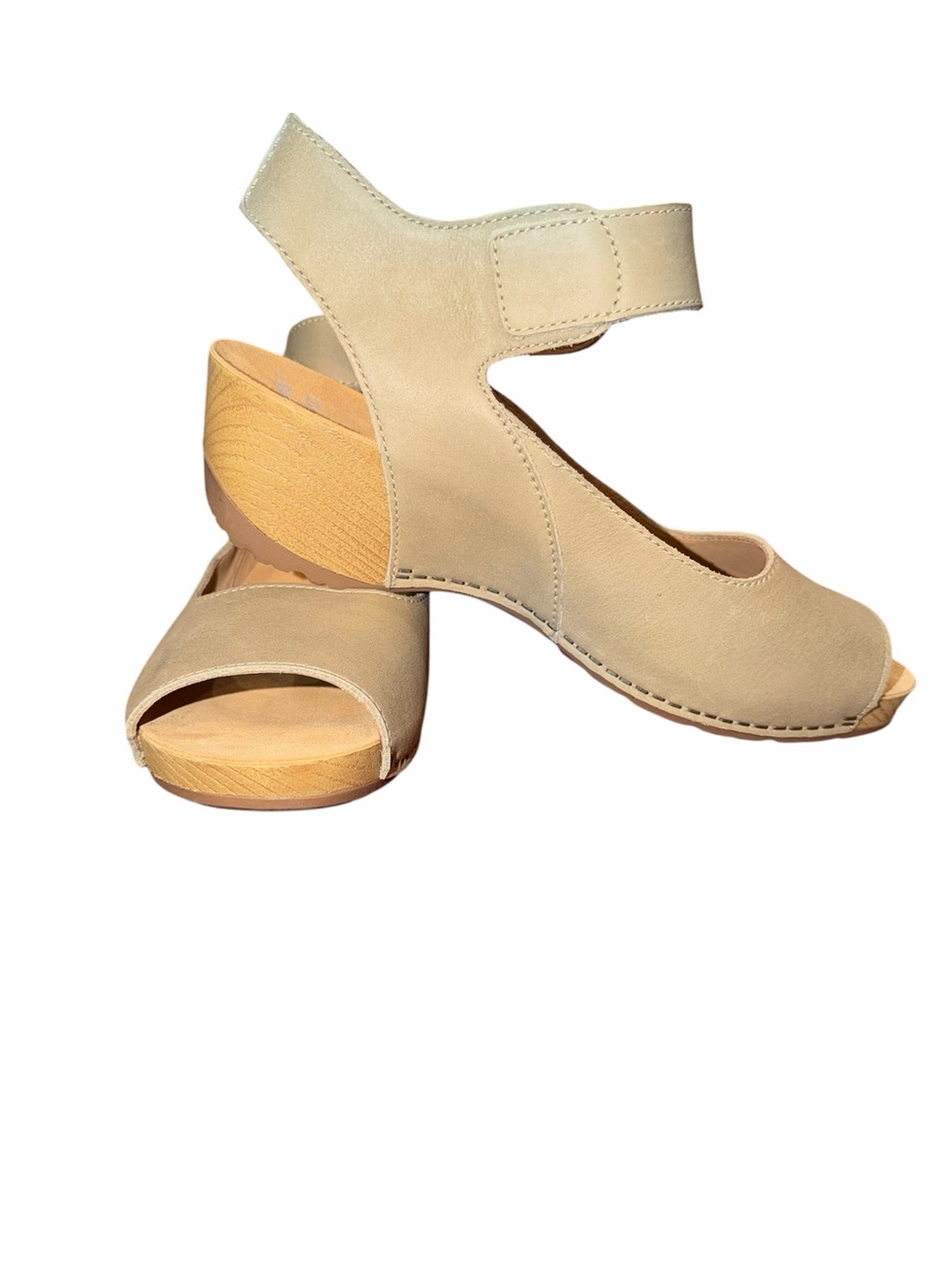 Dansko Khaki Open-Toe Ankle Velcro Strap Sandals. NWT